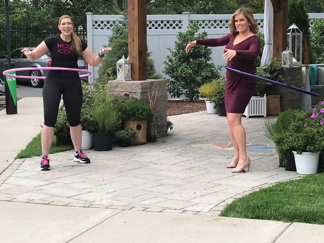 Cori Magnotta and Heidi Voight hooping